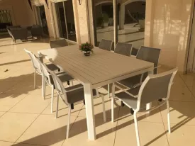 Magnifique villa en forme de U entièrement meublée et climatisée à Gandigal