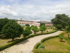 Magnifique villa en forme de U entièrement meublée et climatisée à Gandigal