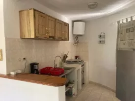 Villa au coeur de Saly ,
location semi- meublée et équipée