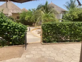 Villa au coeur de Saly ,
location semi- meublée et équipée